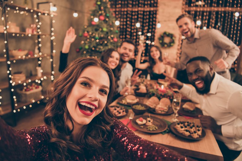 friends enjoying great oral health in Allentown during the holidays